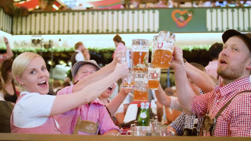 Tauche ein in die Festlichkeiten des Oktoberfests